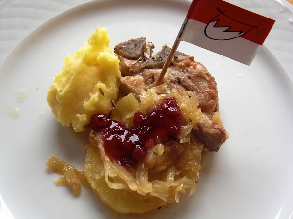 Fränkisches Schweinekotelett mit Sauerkraut und Apfel – Fränkische Tapas