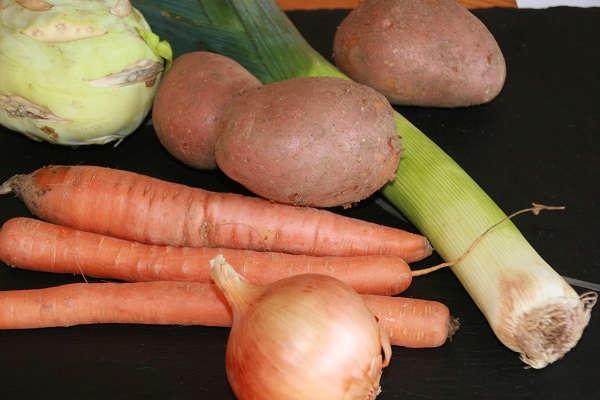 Zutaten für eine fränkische Gemüsesuppe