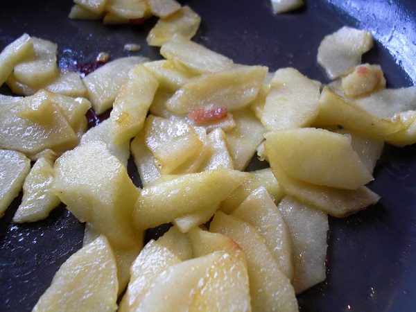 Fränkisches Schweinekotelett mit Sauerkraut und Apfel – Fränkische Tapas