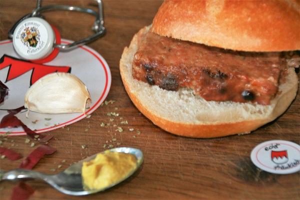 Leberkesbrötchen aus der Fränkischen Schweiz