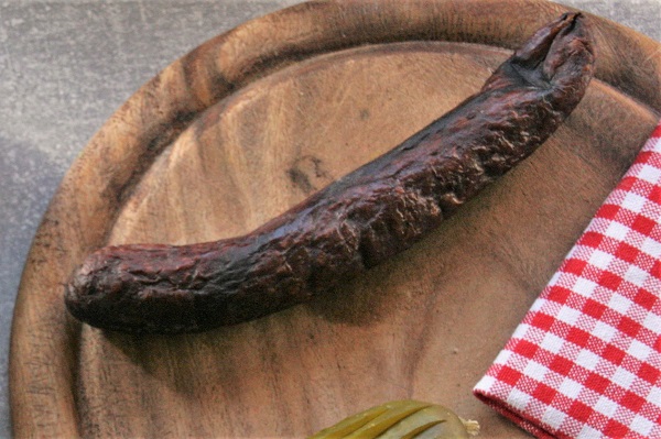 Foto schwarz geräucherte Bratwurst