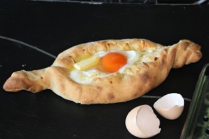 Käsebrot mit Ei aus Geoergien
