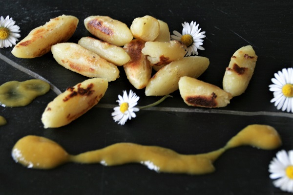 Foto Schupfnudeln mit Apfelmus