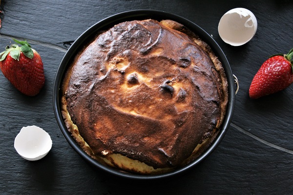 gebackener Käsekuchen in Kuchenform